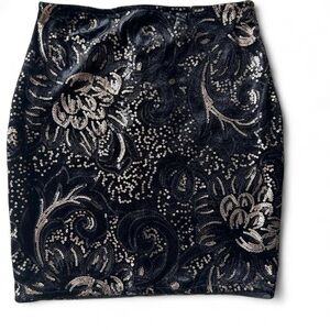 Stunning Black & Gold Paisley Velvet/ Sequin Mini Skirt,Size S